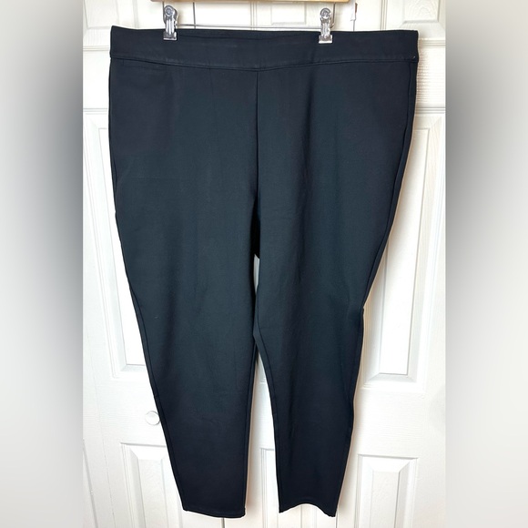 SOFT SURROUNDINGS Black Essential Ponte Knit Leggings Pants Pill On Waist Ankle - Picture 3 of 9